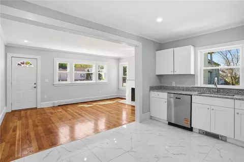 1567 Centerville Rd, Warwick, RI 02886 photo 4