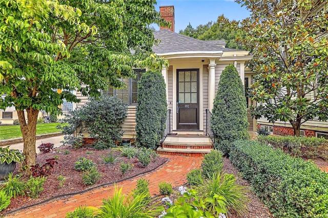 402 Angell St, Providence, RI 02906