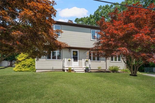 70 Country Hill Rd, Cumberland, RI 02864