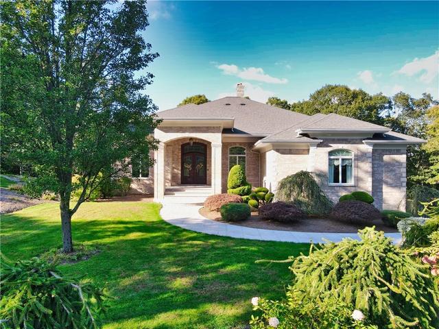 51 Ridge Dr, Tiverton, RI 02878