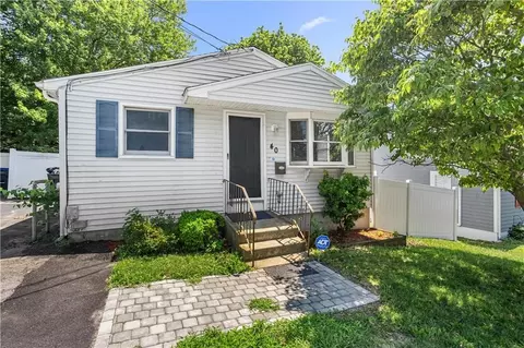 40 Blackstone St, Cumberland, RI 02864