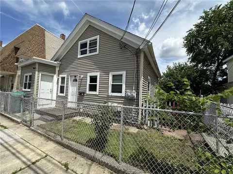 187 Boyden St, Woonsocket, RI 02895 photo 1