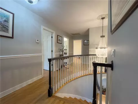 Entry Way - 18 Ann Ct, Cranston, RI 02921 photo 4 of 8
