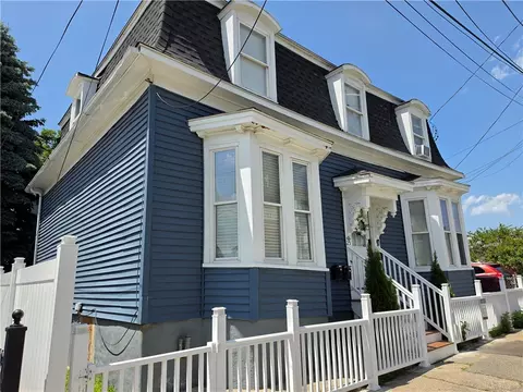 25 Seabury St, Providence, RI 02909