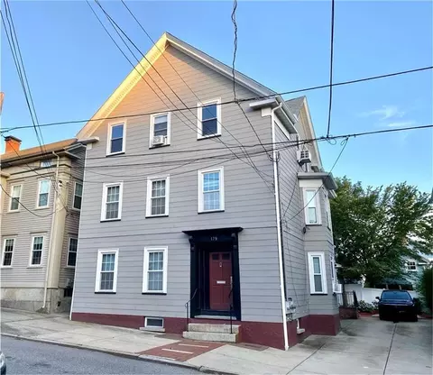 179 Transit St #2, Providence, RI 02906