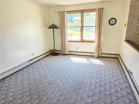 Living - 5 Brook View Ct, Westerly, RI 02891 photo 1 of 3