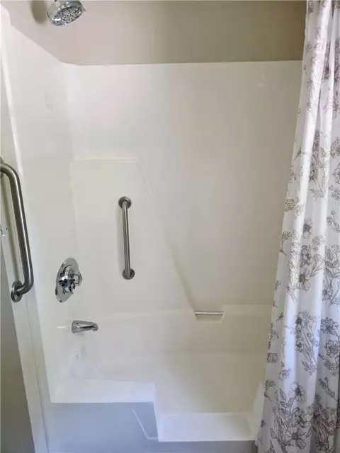 Bath - 5 Brook View Ct, Westerly, RI 02891 photo 2 of 2