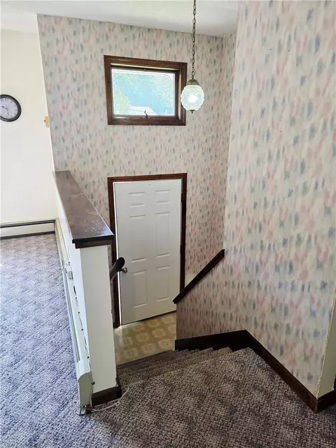Entry Way - 5 Brook View Ct, Westerly, RI 02891 photo 4 of 4