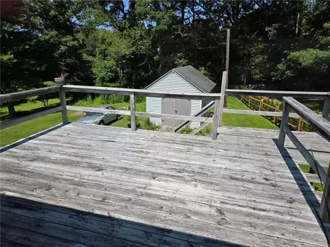 Exterior - 5 Brook View Ct, Westerly, RI 02891 photo 4 of 5