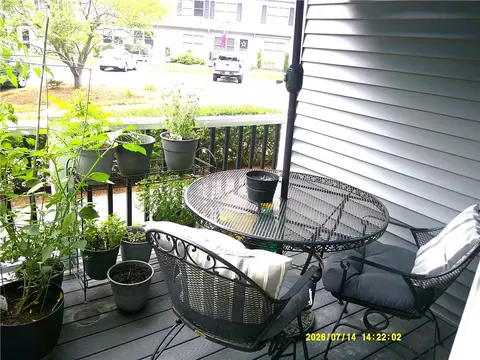 Exterior - 200 Post Rd #233, Warwick, RI 02888 photo 3 of 5