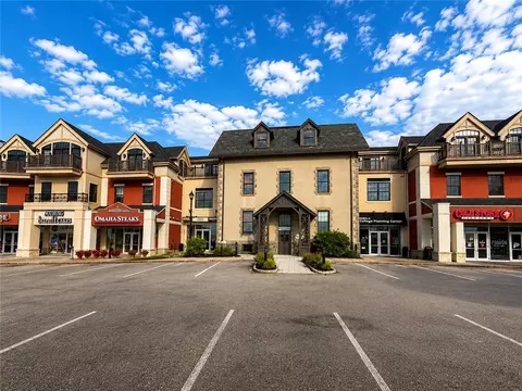 1000 Chapel View Blvd #308, Cranston, RI 02920