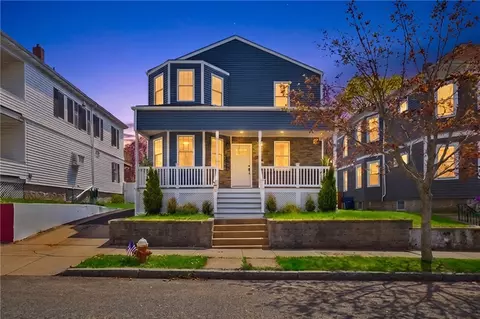 58 Willard St, New Bedford, MA 02744