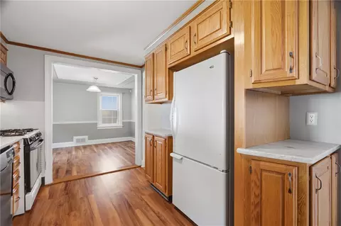 Entry Way - 74 Macarthur Rd, Woonsocket, RI 02895 photo 1 of 2