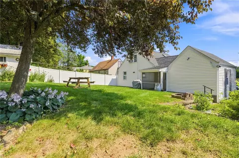 Exterior - 74 Macarthur Rd, Woonsocket, RI 02895 photo 4 of 8
