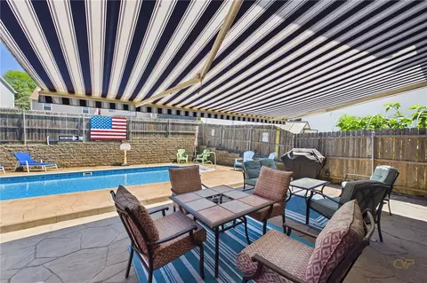 Exterior - 87 Stowe St, Fall River, MA 02720 photo 3 of 6