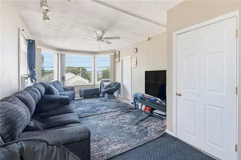 Living - 620 Killingly St, Johnston, RI 02919 photo 3 of 3