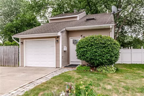 28 Dante Ave, Johnston, RI 02919
