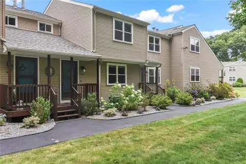 351 New London Ave #105, Warwick, RI 02886