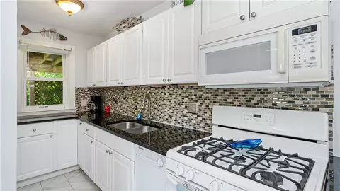 Kitchen - 344 Point Ave, Warwick, RI 02889 photo 1 of 1