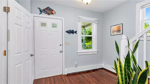 Entry Way - 344 Point Ave, Warwick, RI 02889 photo 1 of 4