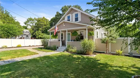 Exterior - 344 Point Ave, Warwick, RI 02889 photo 2 of 13