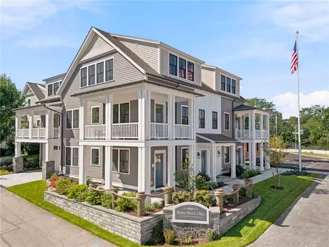 67 Queen St #5C, East Greenwich, RI 02818