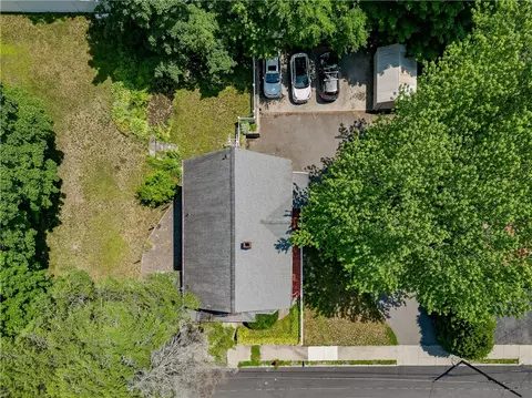 507 Summer St, Woonsocket, RI 02895 photo 6