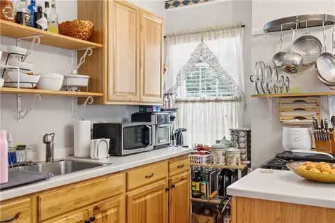 507 Summer St, Woonsocket, RI 02895 photo 14