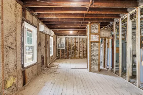 Entry Way - 507 Summer St, Woonsocket, RI 02895 photo 1 of 1