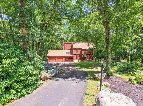 466 Greenbush Rd, East Greenwich, RI 02818