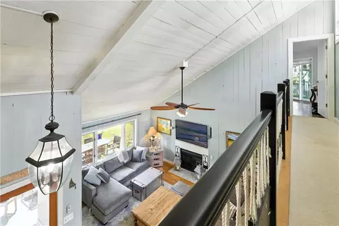 Entry Way - 60 Avondale Rd, Westerly, RI 02891 photo 2 of 2