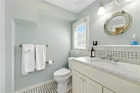 Bath - 60 Avondale Rd, Westerly, RI 02891 photo 4 of 5