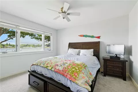 Bedroom - 60 Avondale Rd, Westerly, RI 02891 photo 2 of 5