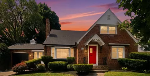 254 Mount Pleasant Ave, Providence, RI 02908