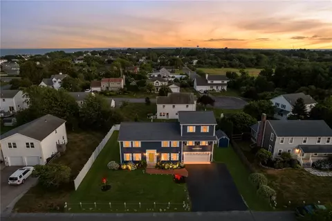 46 Exeter Blvd, Narragansett, RI 02882
