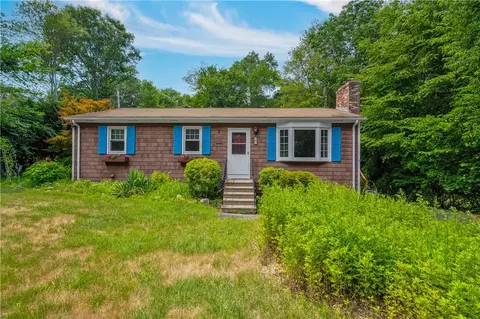 501 Steere Farm Rd, Burrillville, RI 02830
