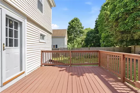 515 Davisville Rd, North Kingstown, RI 02852
