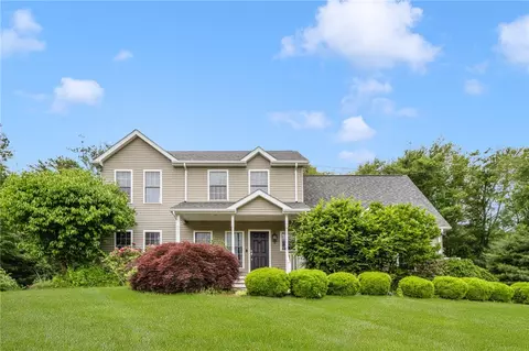 Exterior - 2 Daniel Way, Hope, RI 02831 photo 2 of 15