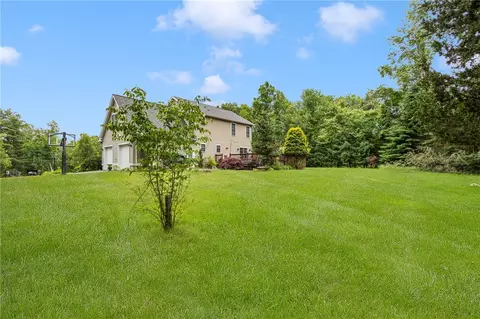 Exterior - 2 Daniel Way, Hope, RI 02831 photo 7 of 15