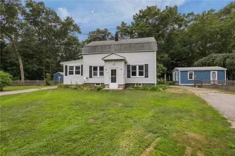 10 Ellis Rd, North Kingstown, RI 02852