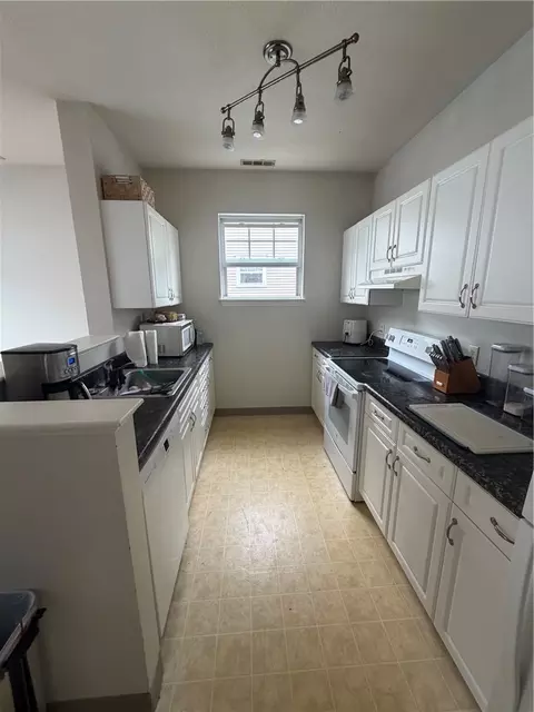 90 Mill St #201, Woonsocket, RI 02895 photo 7