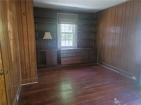 Bedroom - 11 Maple Ave, Westerly, RI 02891 photo 1 of 7