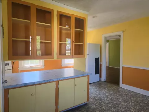 Kitchen - 11 Maple Ave, Westerly, RI 02891 photo 3 of 4