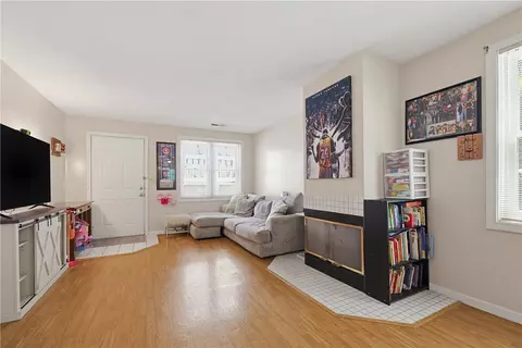 Living - 3399 Post Rd, Warwick, RI 02886 photo 3 of 4