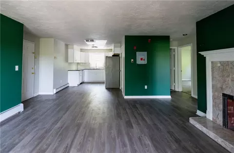 Living - 283 Privilege St #6, Woonsocket, RI 02895 photo 4 of 5