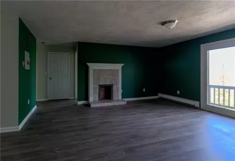 Living - 283 Privilege St #6, Woonsocket, RI 02895 photo 2 of 5