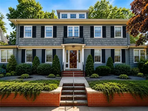 387 Wayland Ave, Providence, RI 02906