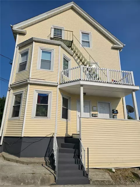42 Calder St, Providence, RI 02907