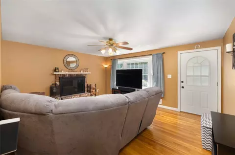 Living - 5 Halsey Rd, Woonsocket, RI 02895 photo 3 of 3