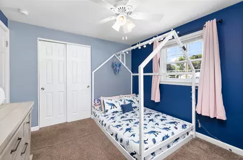 Bedroom - 5 Halsey Rd, Woonsocket, RI 02895 photo 2 of 8